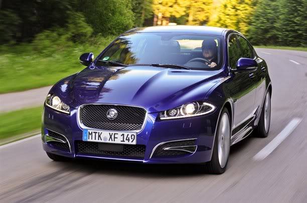 Jaguar-XF-2961111315194351600x1060.jpg