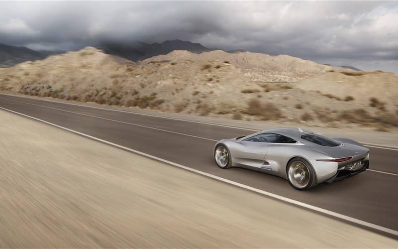 jaguarcx75conceptlronro.jpg