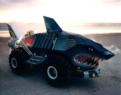 jaws_truck.jpg