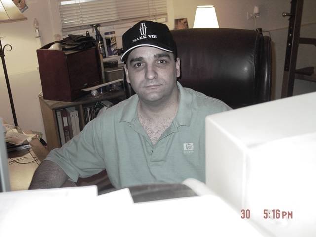 JoeyHat.JPG