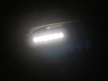 LED trunk lights 002 small.JPG