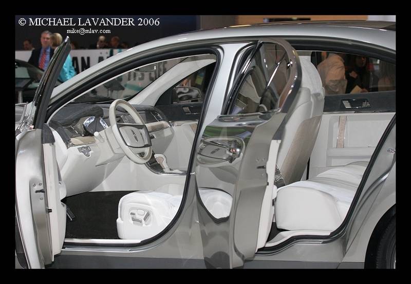 Lincoln%20MKS%20d.jpg