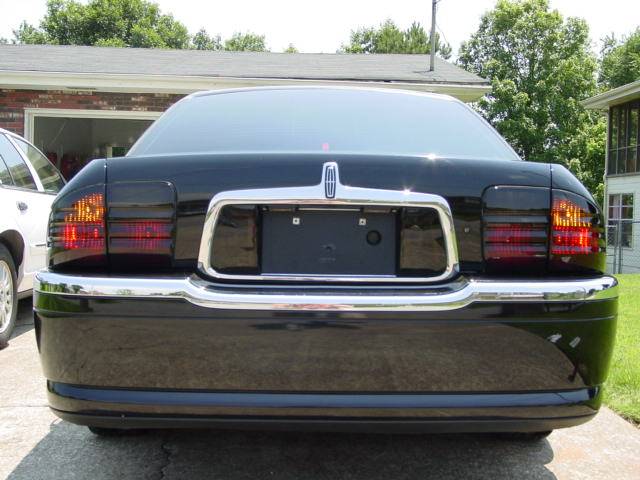 Lincoln LS 011.jpg