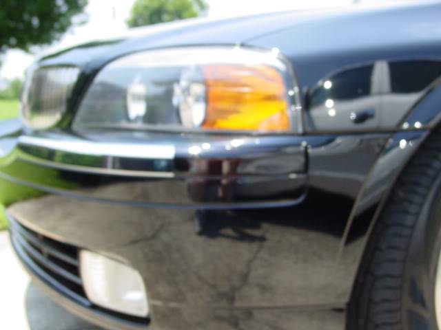 Lincoln LS 012.jpg