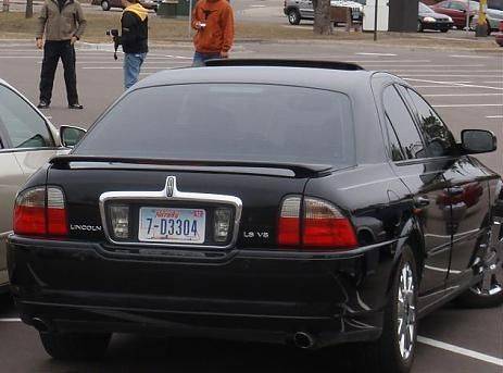 Lincoln LS 2.jpg