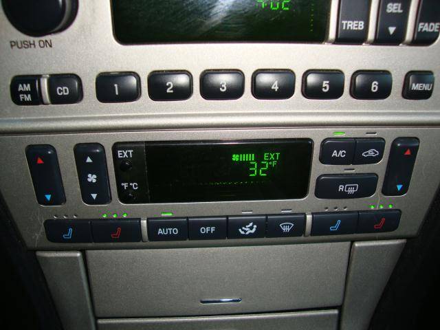 lincoln-ls-taunton-ma_YPA-6239_P10182_10.jpg