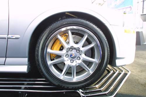 lincoln_ls_wheel_500.jpg