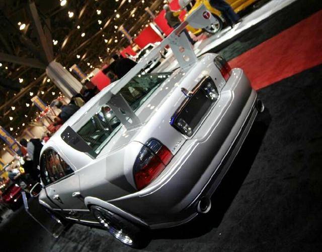 LincolnLS@SEMA-07.JPG