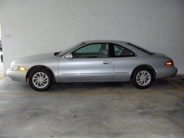 LINCOLNMARKVIII1998(1)..jpg