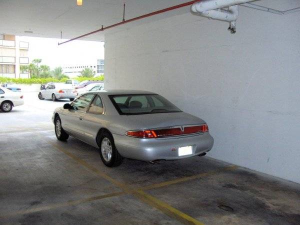 LINCOLNMARKVIII1998(2)..jpg