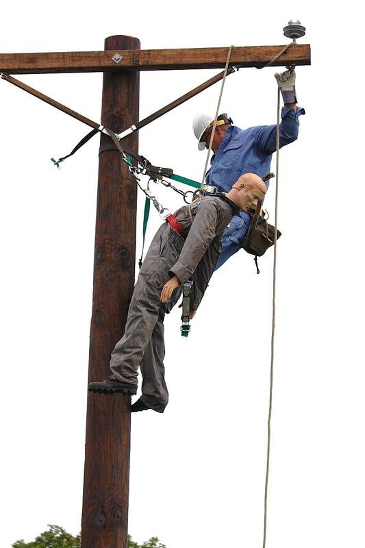 Lineman_Rescue.jpg