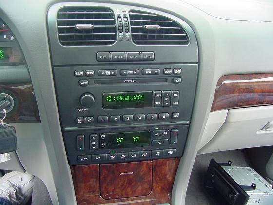 lnlss00dash01.jpg