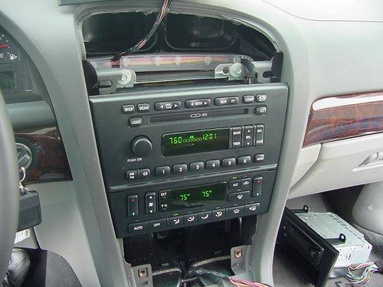 lnlss00dash02.jpg