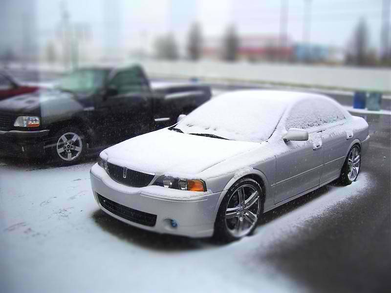 ls lincoln snow-tiltshift 2nd try.jpg