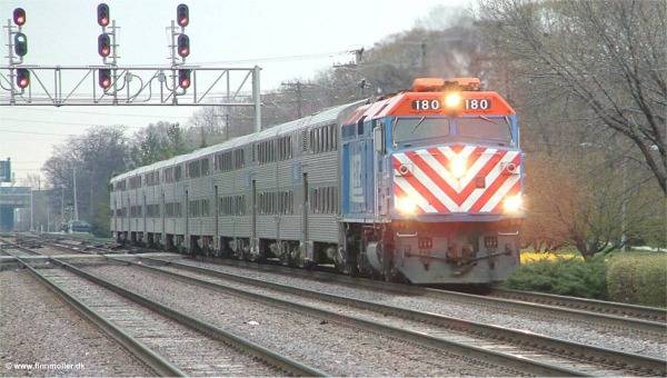 metra180-elmhurst.jpg