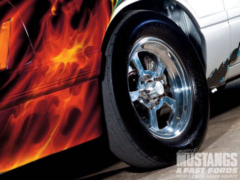 mmfp_1002_06+1984_ford_mustang_lx+wheel.jpg