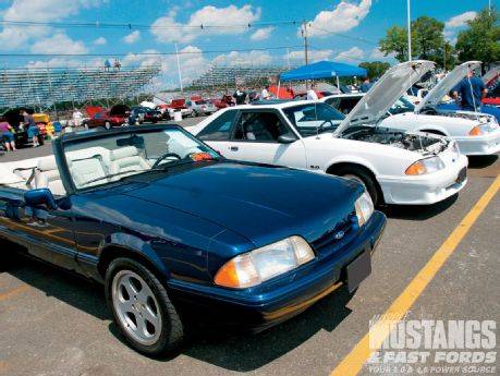 mmfp_1102_01_+englishtown_2010_shuffle+_article_lead.jpg