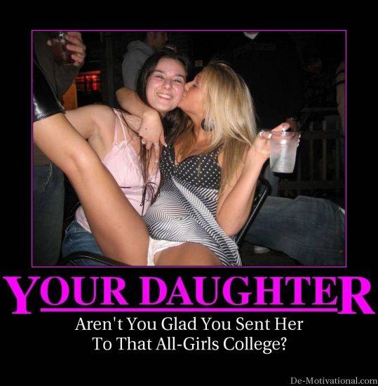 normal_demotiv_pic_8087-drunk_girls_18.jpg