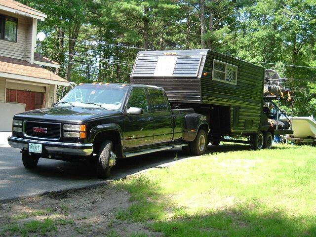 our dually and trailer.JPG