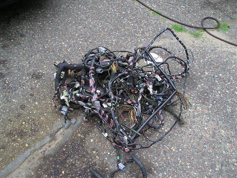 parts car final pictures 002.jpg