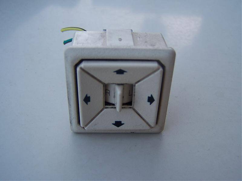 power mirror switch.jpg