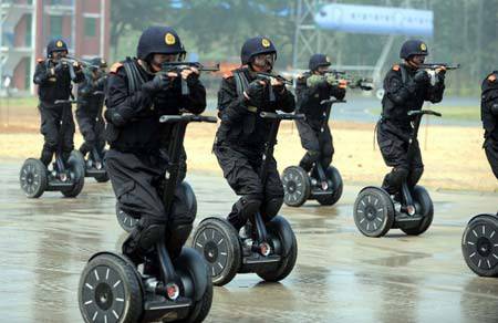 segwaycommandosfd8.jpg
