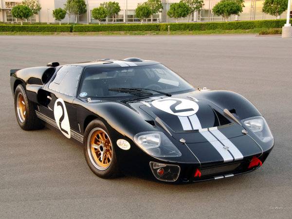 shelby_85th_commemorative_gt40_04_1.jpg
