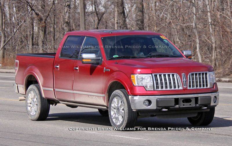 spy-shot-lincoln-mark-lt.jpg