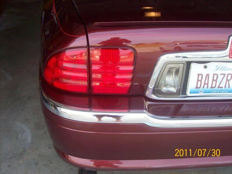Taillight Debadging 03.jpg