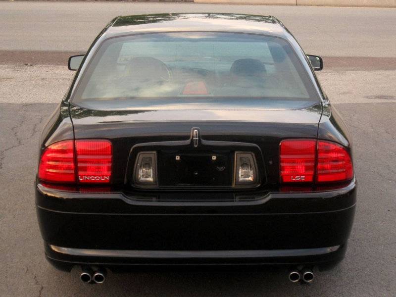 used-2002-lincoln-ls-4drsedanv8automaticwlsepkg-13377-17729989-13-800.jpg