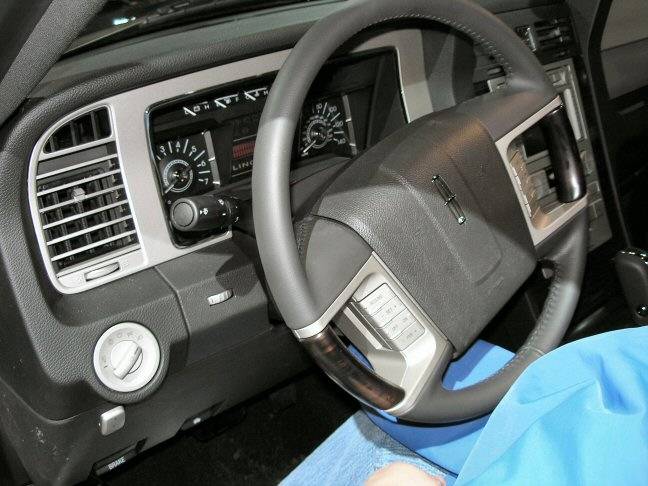 web sized AUTO SHOW 07 116.jpg