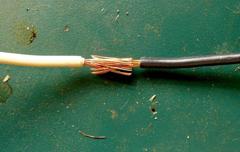 wire21240261374.jpg