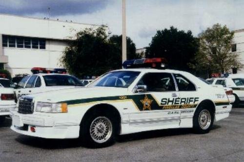 Pinellas_County_FL_Lincoln_MarkVII.jpg