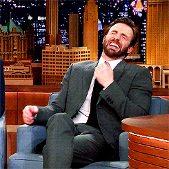 laugh-appreciate-post-v0-m8wxrzy5d3we1.gif