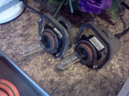 Sylvania 9500 HID Bulbs.jpg Sylvania 9500 HID Bulbs.jpg