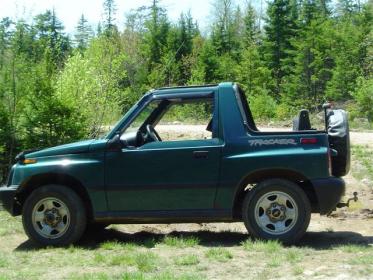 1997_geo_tracker_2_dr_std_4wd_convertible-pic-30401.jpg