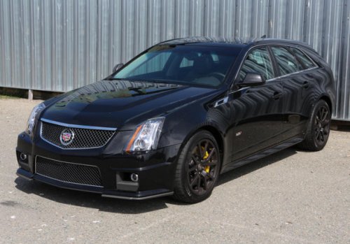 35783028_-_2013_Cadillac_CTS-V_Wagon-1277_620x433.jpg