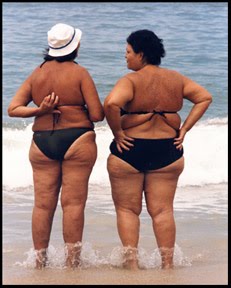 fat-girls-in-thomgs-ugly-women-topless-breasts-rio-beach.jpg