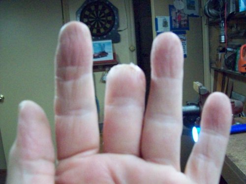 Finger 2.jpg