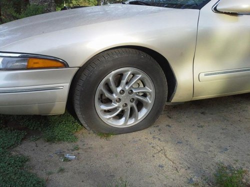 flat tire.JPG