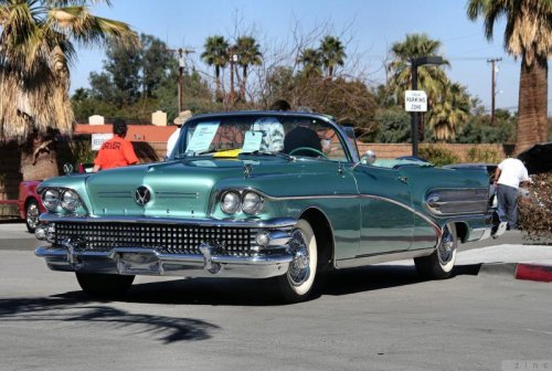 1958_Buick_Roadmaster_75_cnv_-_green_met_-_fvl6.jpg