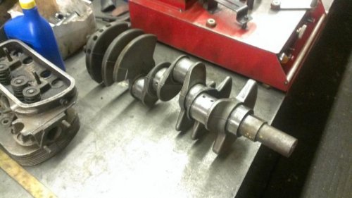 2002 Lincoln Ls 3.9 crankshaft.jpg