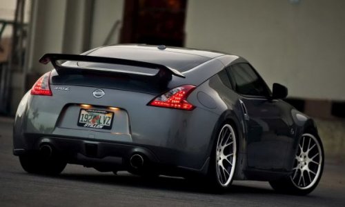 nissan-370z.jpg