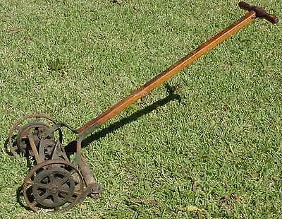 vintage-reel-type-push-lawn-mower-coldwell-ambassador-667914667c63aecb57e42df69921aa07.jpg