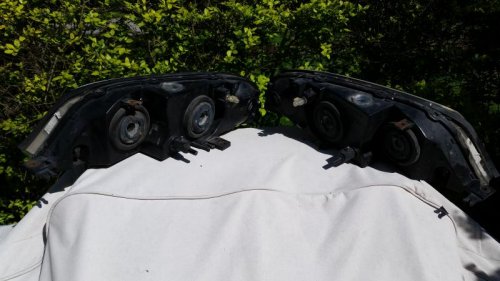 headlight2.jpg