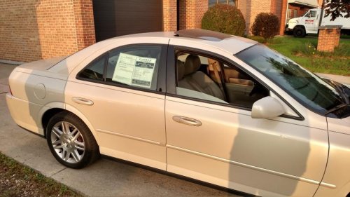 Lincoln LS 2.jpg