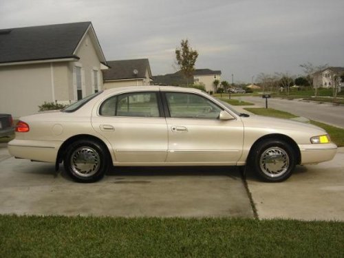My dads old 1995 Lincoln Continental