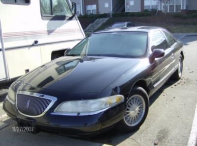 1997 lincoln mk8 not bad for $400 bucks aye.