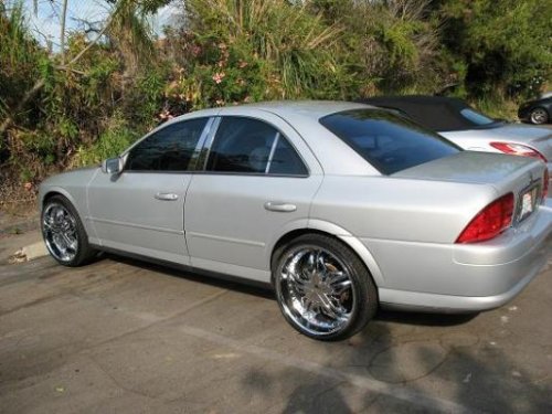 2000 Lincoln LS On 22's!!! With the custom Navi!