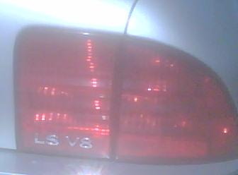 02 LSV8 Camera phone (blackberry flip)